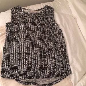 Black/white print sleeveless Loft blouse